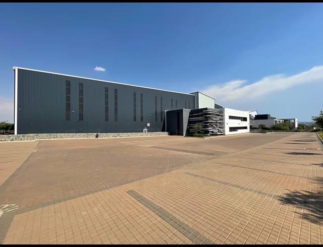 8,513M² WAREHOUSE TO LET IN WATERFALL